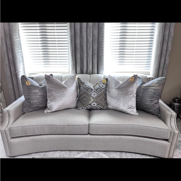 1-NWT CALLISTO HOME DECORATIVE PILLOW (Please read description for details) - Picture 4 of 14